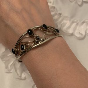 Vintage Sterling Silver Onyx Southwestern Cabochon Cuff Ornate Sizable Bracelet